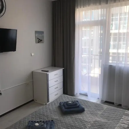 アパート Familienapartment Am In プリモルスコ